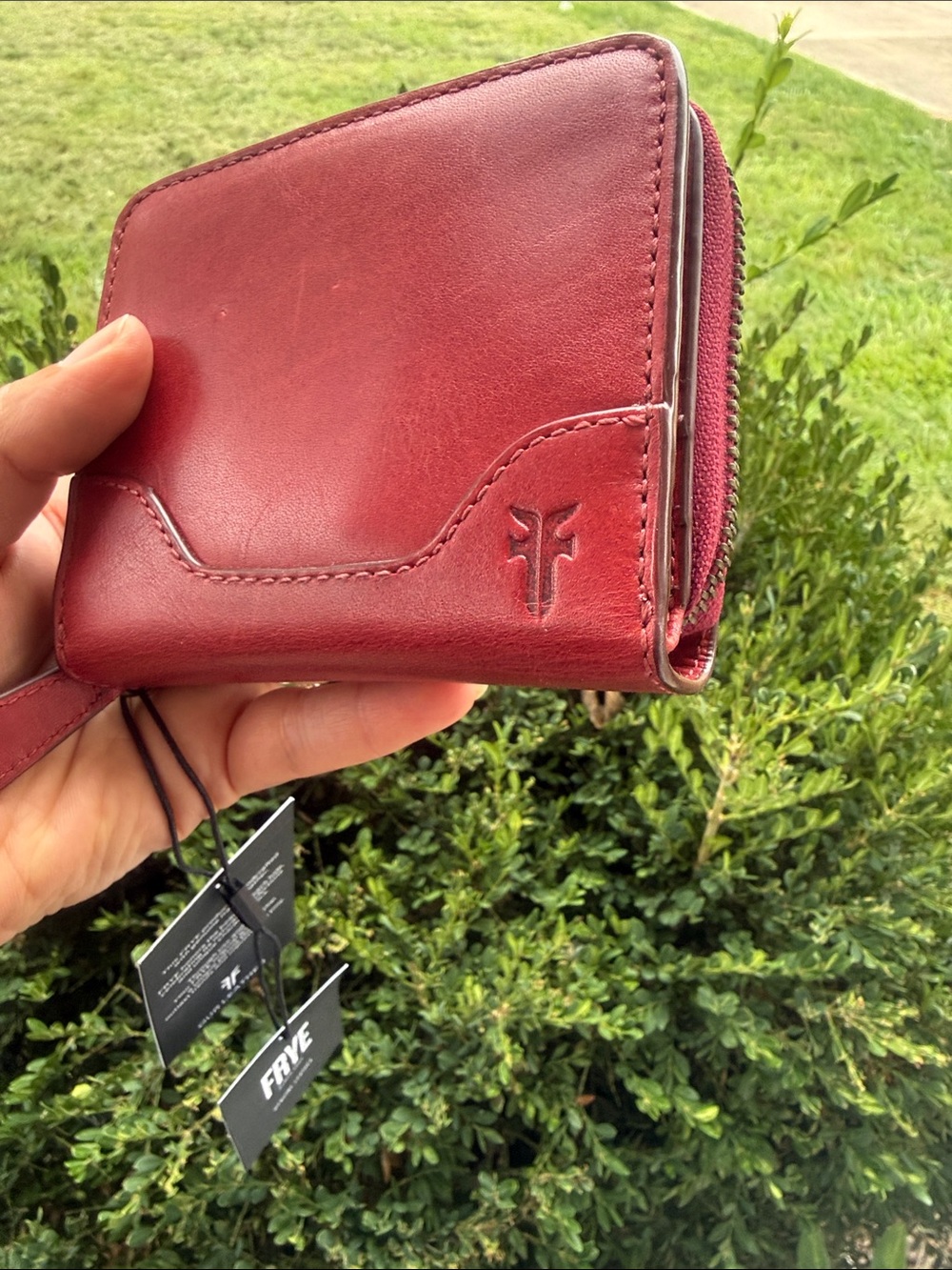 NWT Frye Burgundy Melissa Small Zip Around Leather Zip Card Wallet